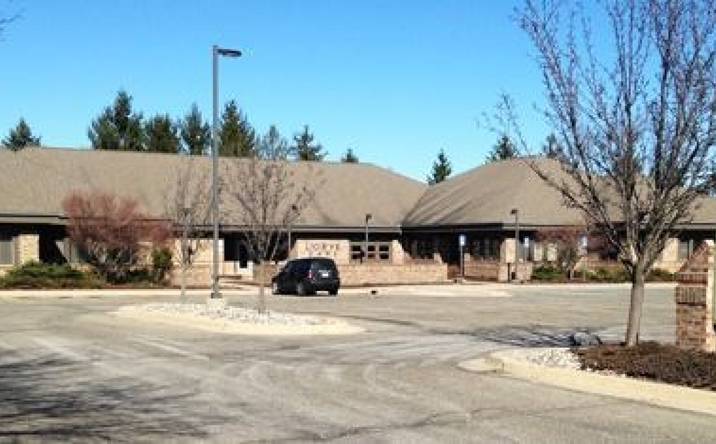 1005 Charlevoix Dr, Grand Ledge, MI, 48837