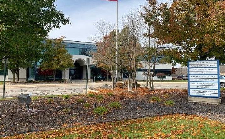 1705 Woodland Dr E, Saline, MI, 48176