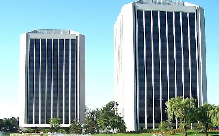 1 And 3 Parklane Blvd, Dearborn, MI, 48126