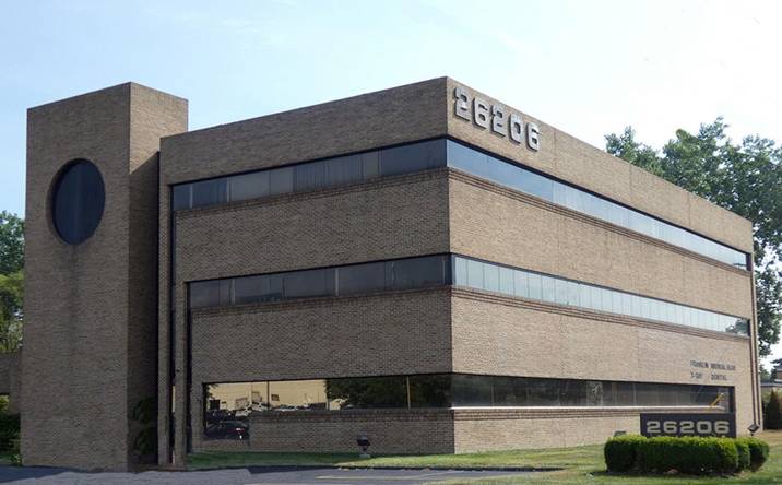 26206 W. Twelve Mile Rd, Southfield, MI, 48034