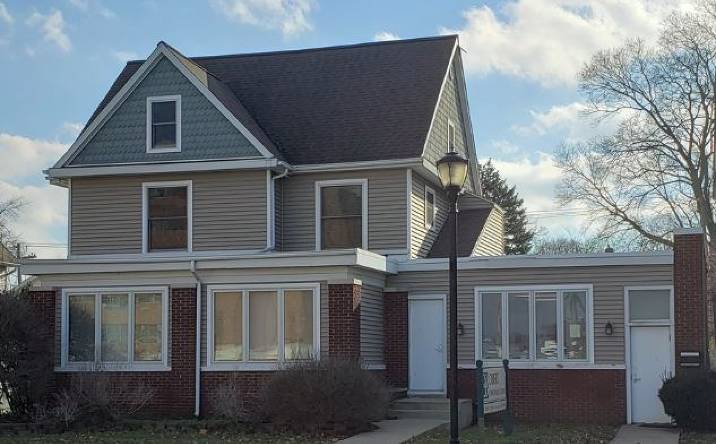 427 Lincolnway E, Mishawaka, IN, 46544