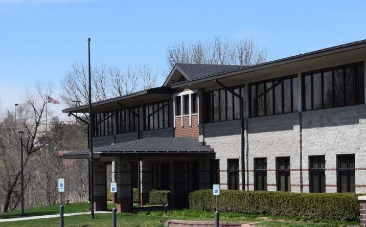 7200 World  Communications Drive, Omaha, NE, 68122