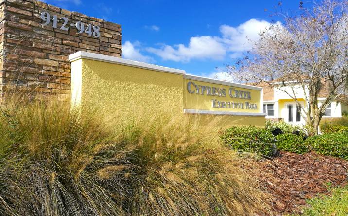 926 Cypress Village Blvd., Ruskin, FL, 33573