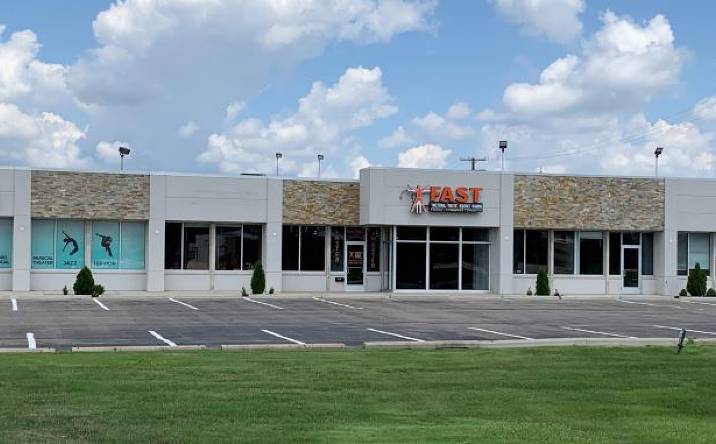 950 W. Maple Road, Troy, MI, 48084