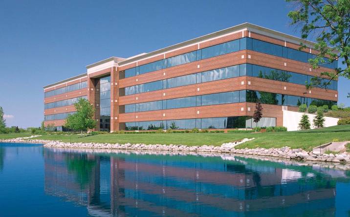 N17 W24100 Riverwood Dr, Waukesha, WI, 53188