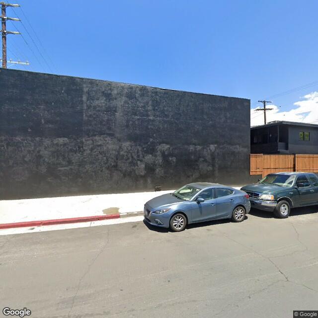 5102 Vineland Ave,North Hollywood,CA,91601,US