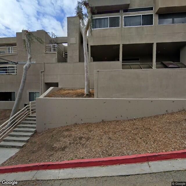 990 Highland Dr,Solana Beach,CA,92075,US