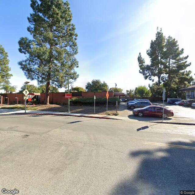 305 S Drive,Mountain View,CA,94040,US