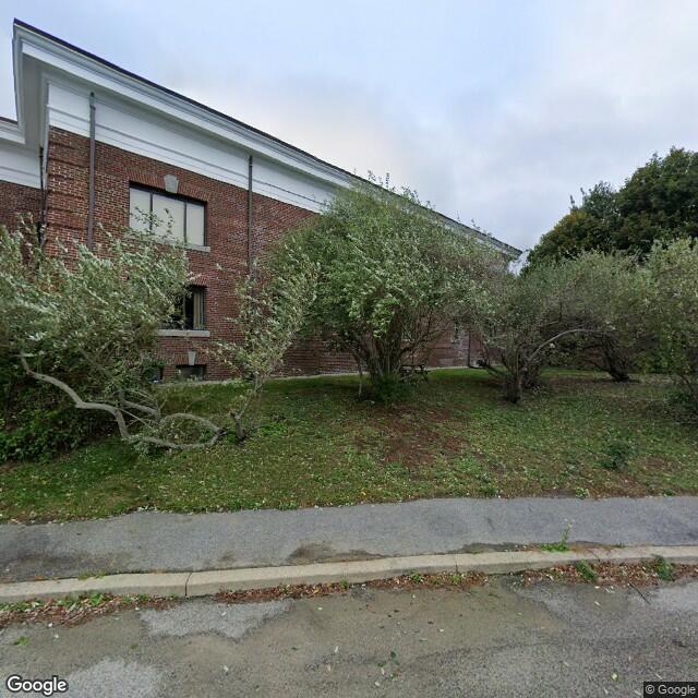 385 Court St,Plymouth,MA,02360,US