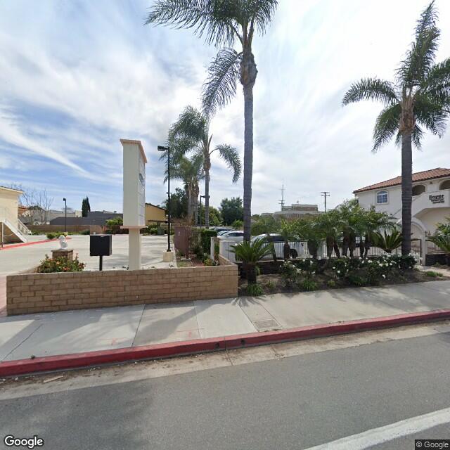 7772 Warner Ave,Huntington Beach,CA,92647,US