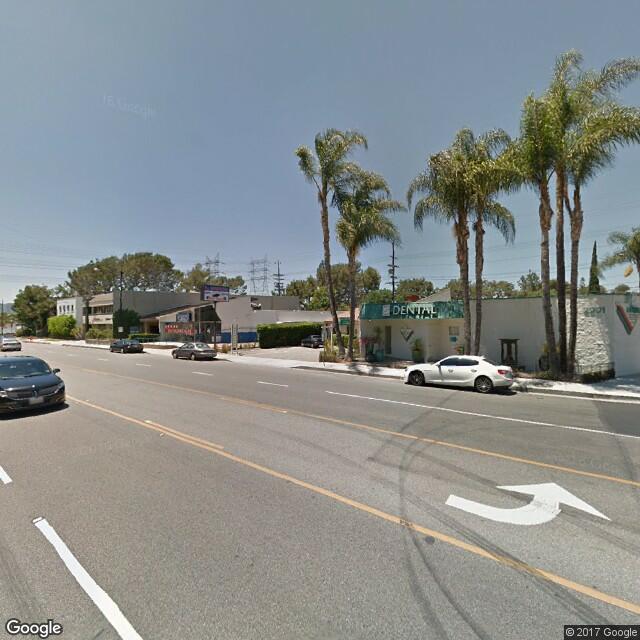 2907 W Olive Ave