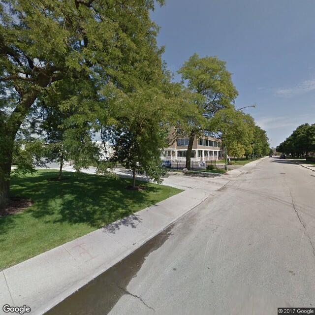 2630 W Bradley Place