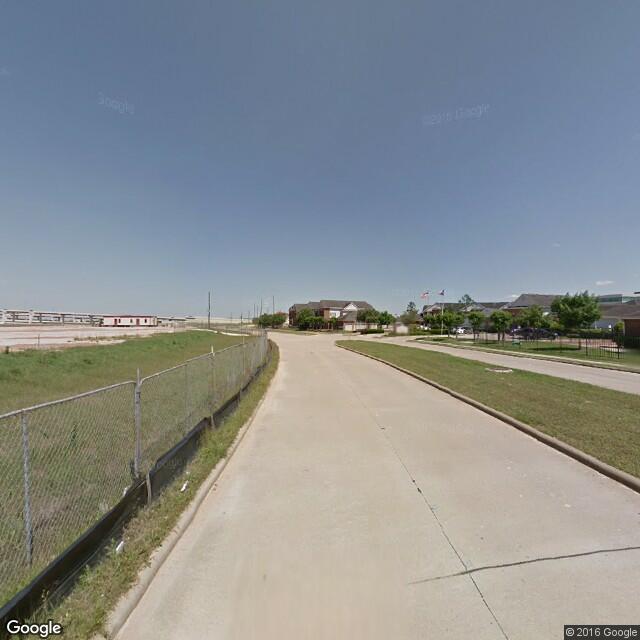2101 W Fernhurst Dr