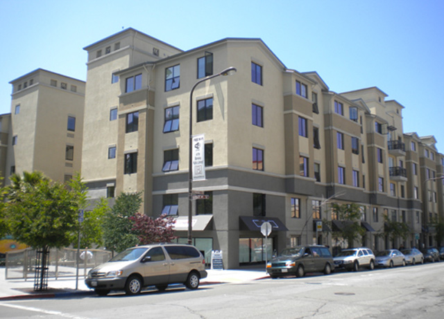 2020B Kittredge Street