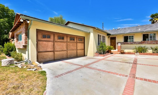 5411 Etiwanda Ave.