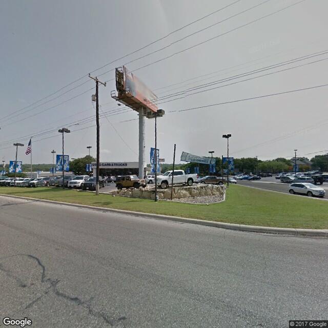8200 W IH-10