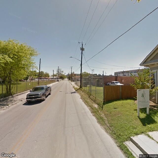 2019 N Alamo St
