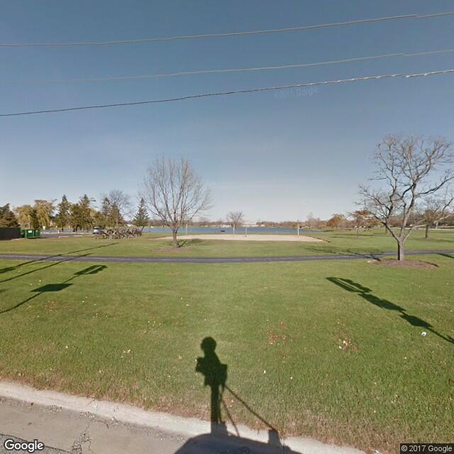 1700 W Higgins Rd