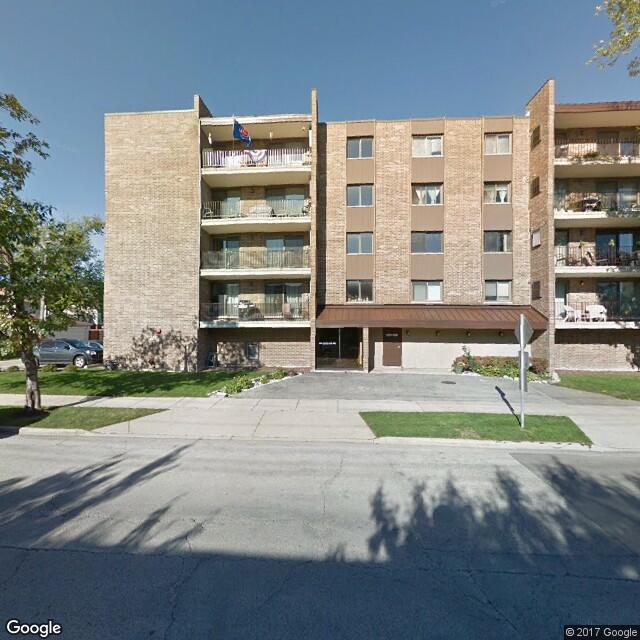 2454 E Dempster Street